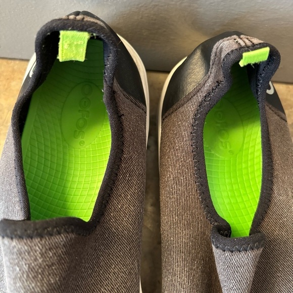 Oofos Eezee Slip On Shoes Size 9/40 - Picture 2 of 9